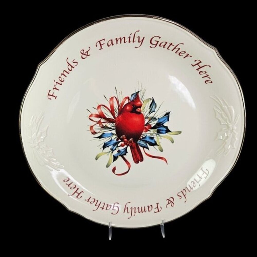 Lenox Winter Greeting Round Plate Platter Cardinal Sentiment Friends Family READ